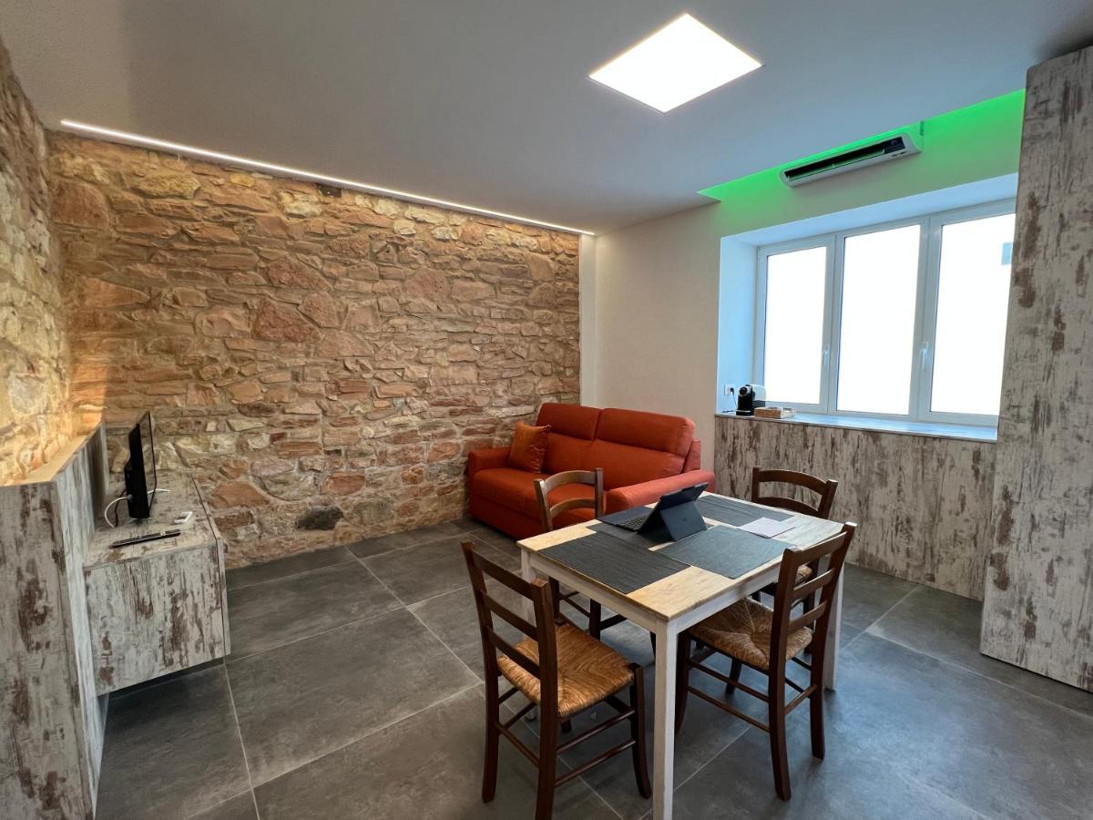 Piano Terra Apartment อังโกนา ภายนอก รูปภาพ